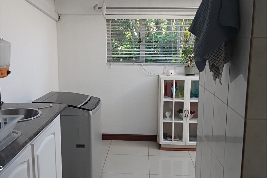5 Bedroom Property for Sale in Meer En See KwaZulu-Natal