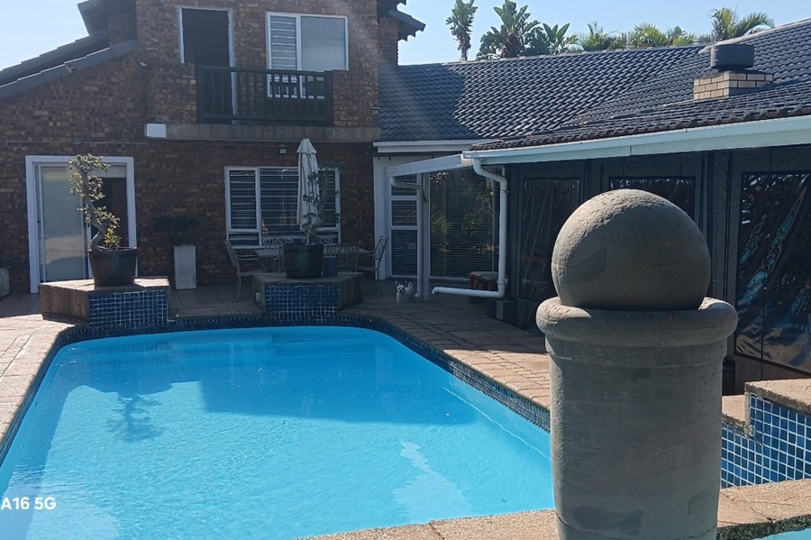 5 Bedroom Property for Sale in Meer En See KwaZulu-Natal