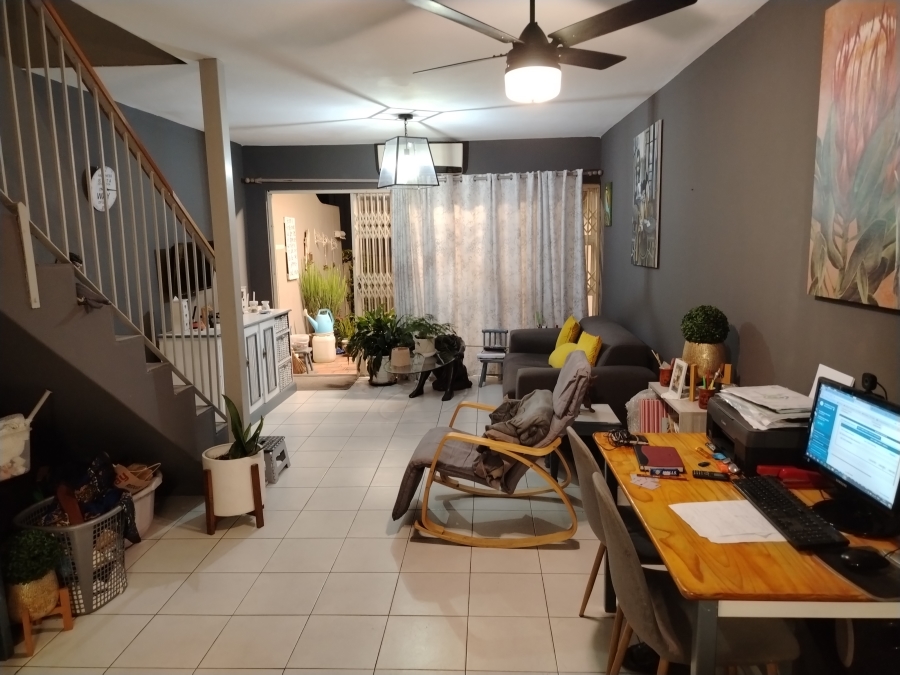 2 Bedroom Property for Sale in Bluff KwaZulu-Natal