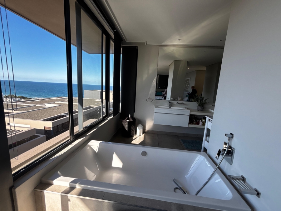 4 Bedroom Property for Sale in Shakas Rock KwaZulu-Natal