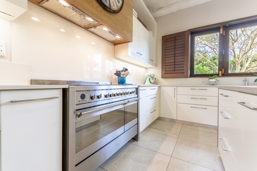 5 Bedroom Property for Sale in Kirtlington Park KwaZulu-Natal