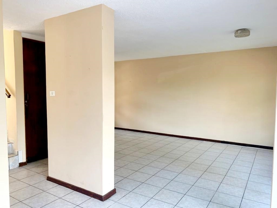 3 Bedroom Property for Sale in Meer En See KwaZulu-Natal