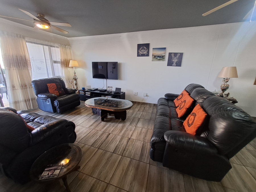 3 Bedroom Property for Sale in Uvongo KwaZulu-Natal