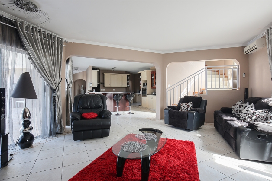 4 Bedroom Property for Sale in Umhlanga KwaZulu-Natal