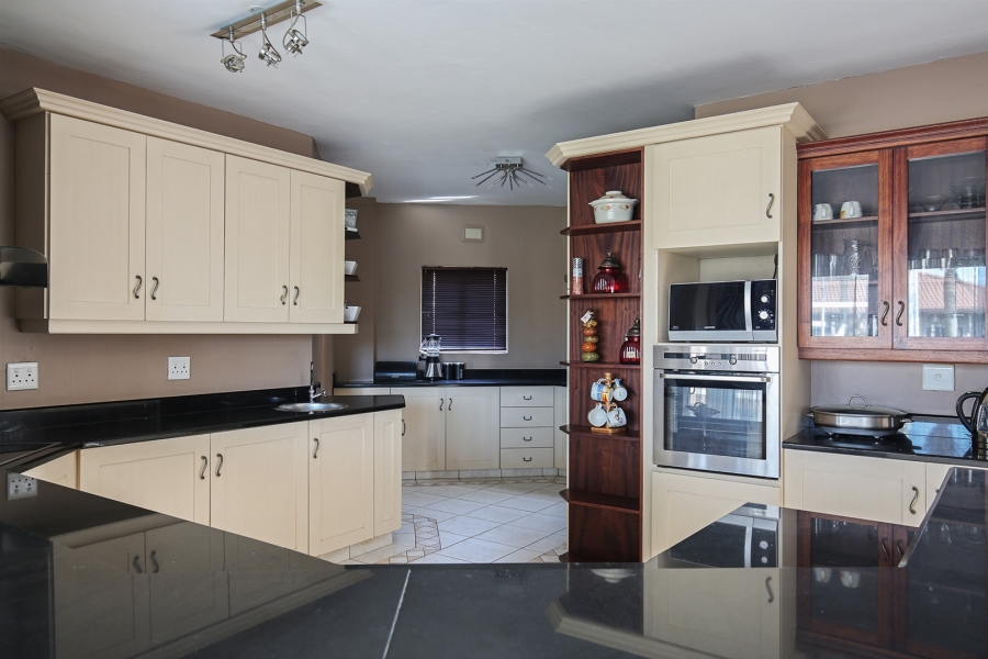 4 Bedroom Property for Sale in Umhlanga KwaZulu-Natal