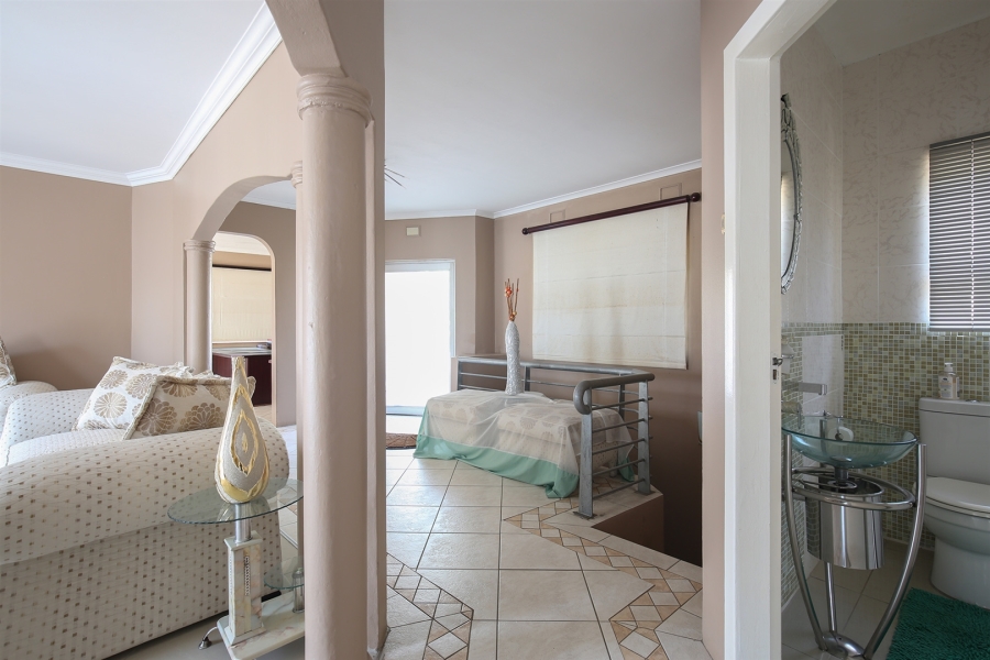 4 Bedroom Property for Sale in Umhlanga KwaZulu-Natal