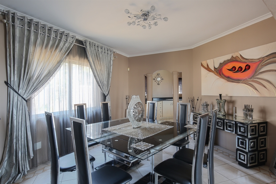 4 Bedroom Property for Sale in Umhlanga KwaZulu-Natal