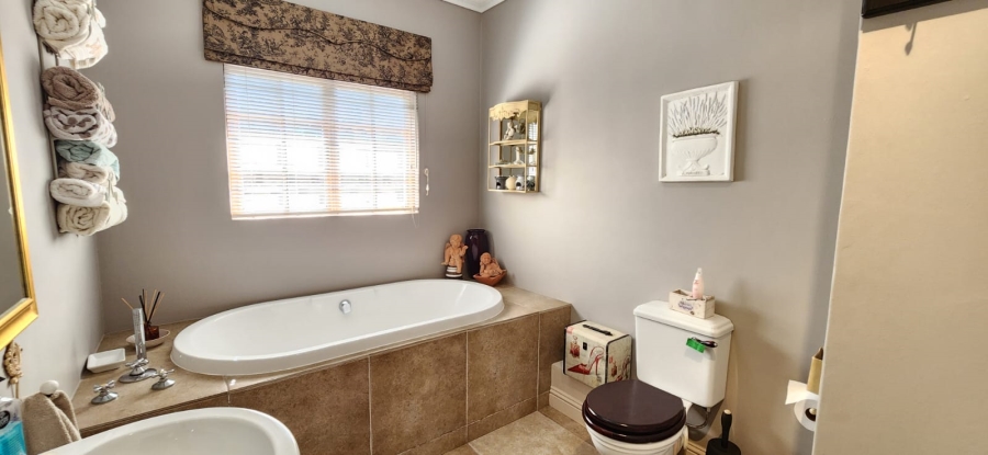To Let 2 Bedroom Property for Rent in Assagay KwaZulu-Natal