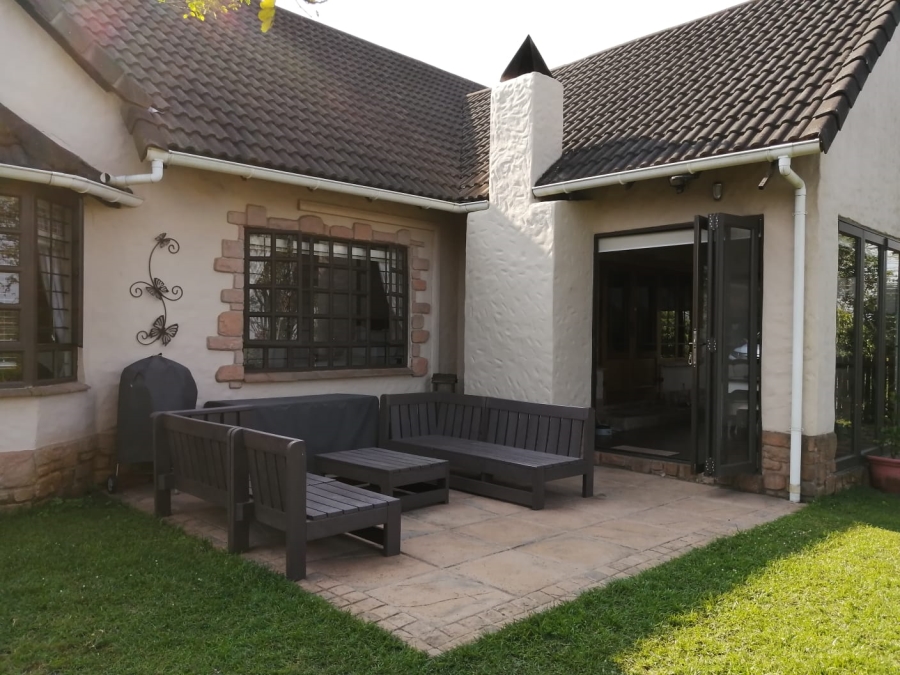 To Let 2 Bedroom Property for Rent in Assagay KwaZulu-Natal