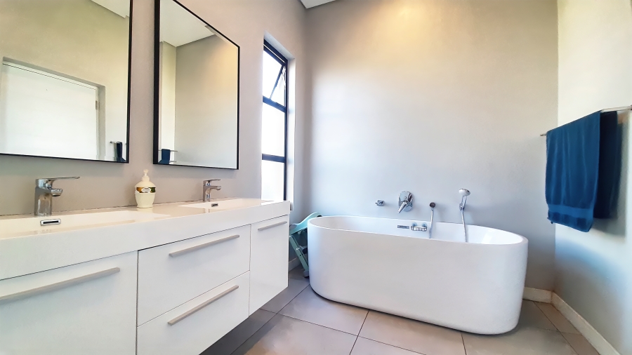To Let 3 Bedroom Property for Rent in Zululami Coastal Estate KwaZulu-Natal