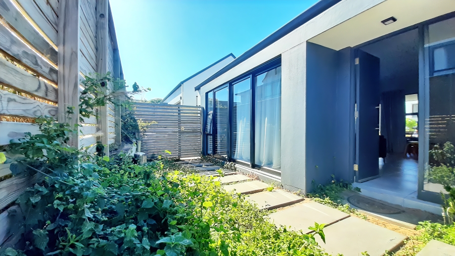 To Let 3 Bedroom Property for Rent in Zululami Coastal Estate KwaZulu-Natal