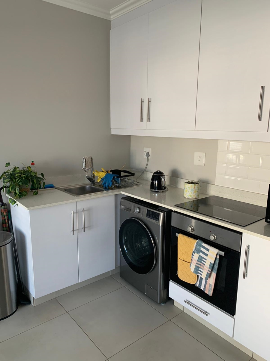 1 Bedroom Property for Sale in Emberton Estate KwaZulu-Natal