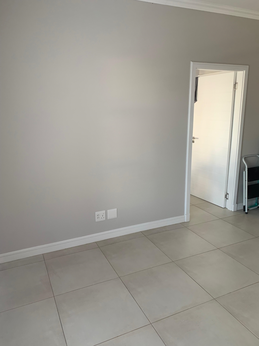 1 Bedroom Property for Sale in Emberton Estate KwaZulu-Natal