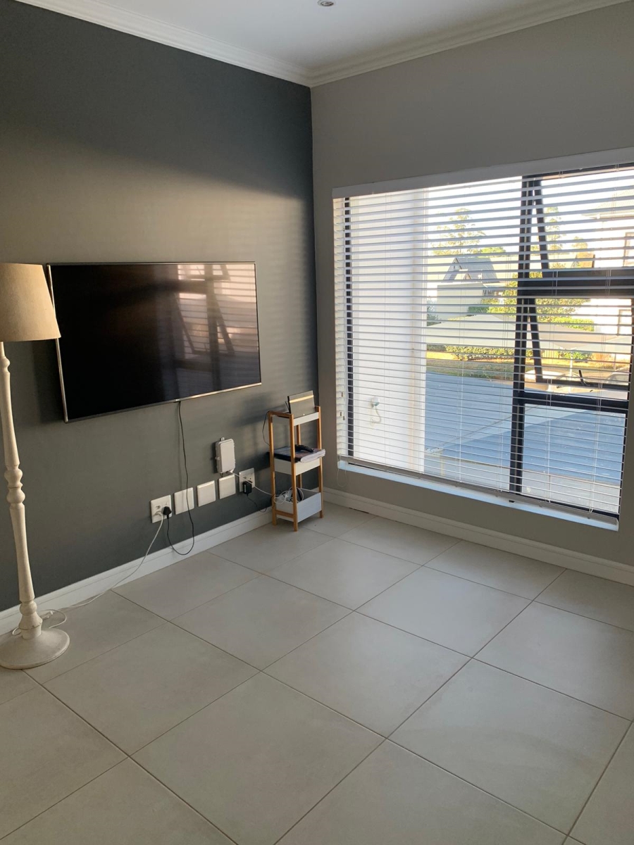 1 Bedroom Property for Sale in Emberton Estate KwaZulu-Natal