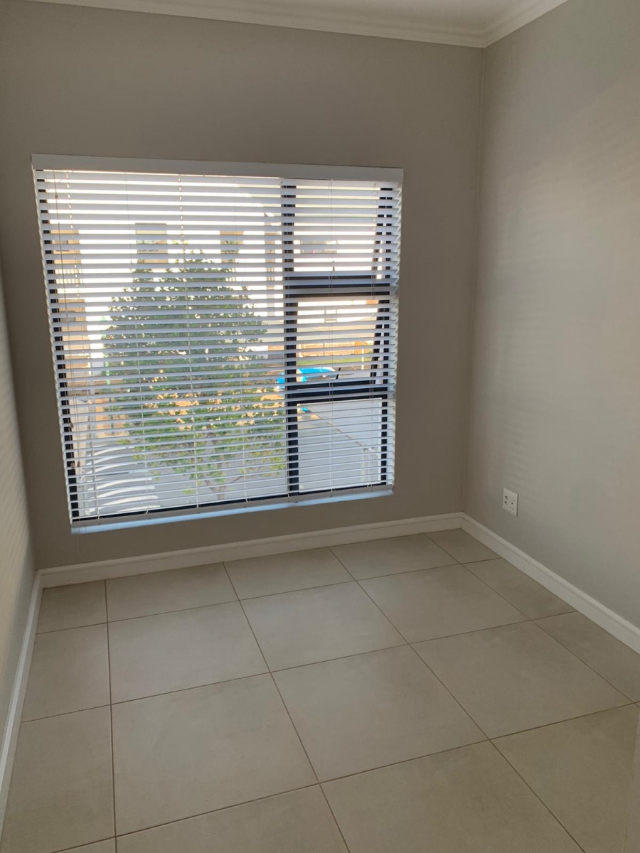 1 Bedroom Property for Sale in Emberton Estate KwaZulu-Natal