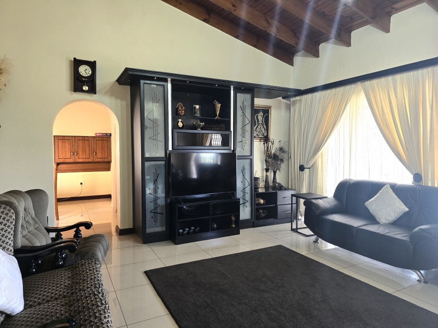 4 Bedroom Property for Sale in Reservoir Hills KwaZulu-Natal
