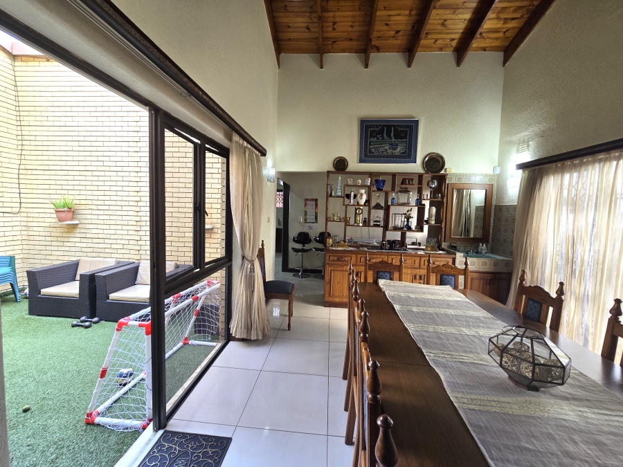 4 Bedroom Property for Sale in Reservoir Hills KwaZulu-Natal