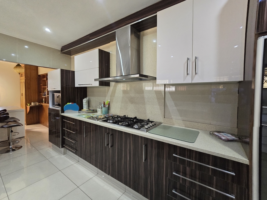4 Bedroom Property for Sale in Reservoir Hills KwaZulu-Natal