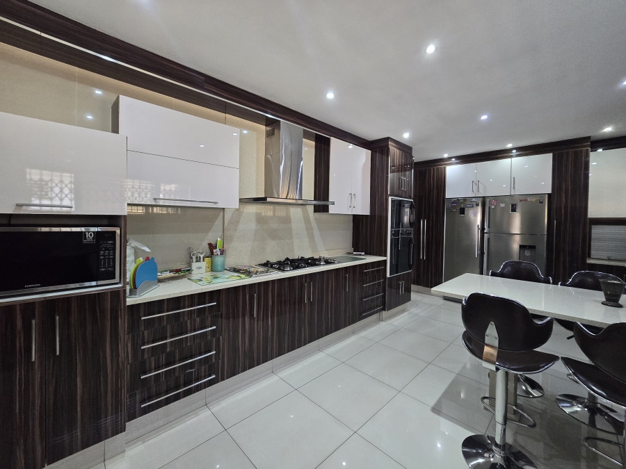 4 Bedroom Property for Sale in Reservoir Hills KwaZulu-Natal