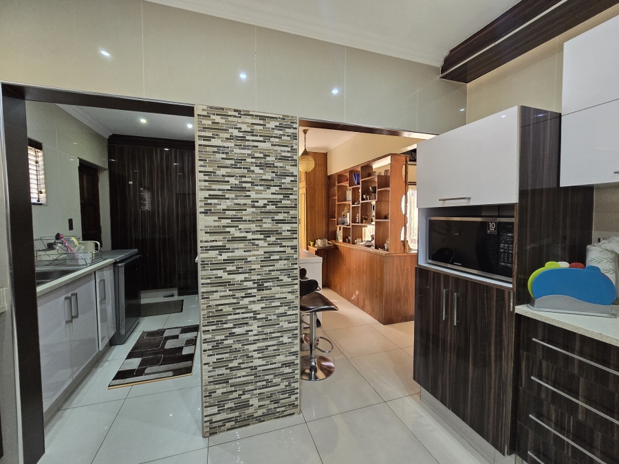 4 Bedroom Property for Sale in Reservoir Hills KwaZulu-Natal