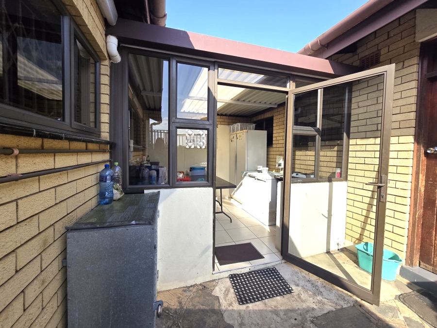 4 Bedroom Property for Sale in Reservoir Hills KwaZulu-Natal