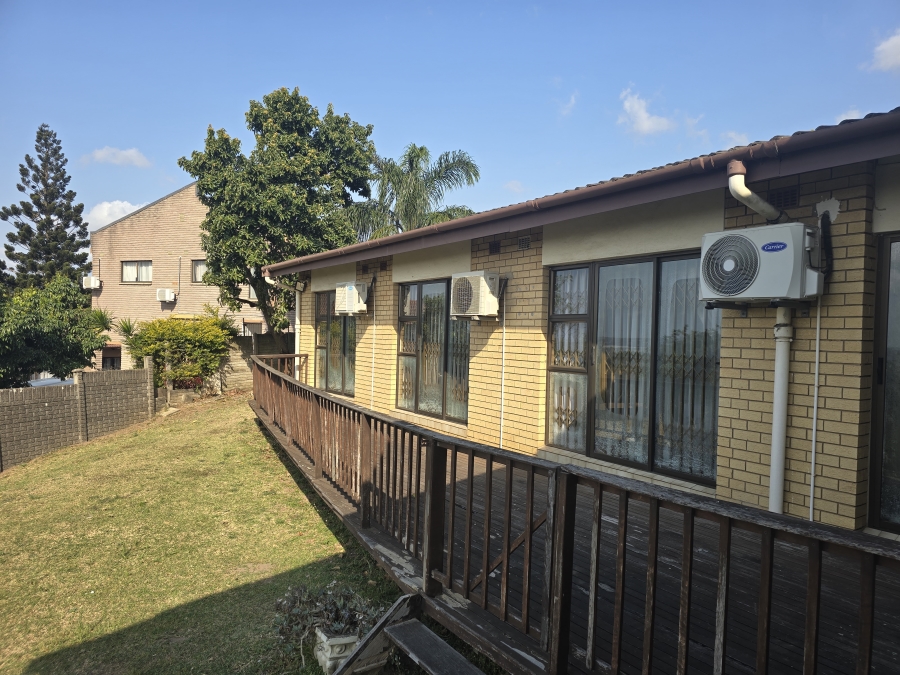 4 Bedroom Property for Sale in Reservoir Hills KwaZulu-Natal