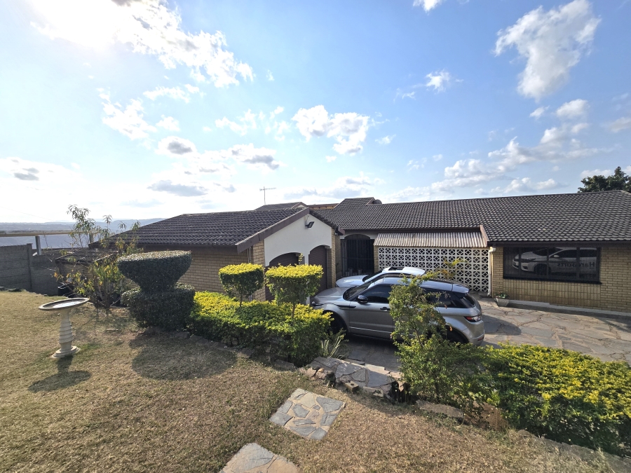 4 Bedroom Property for Sale in Reservoir Hills KwaZulu-Natal