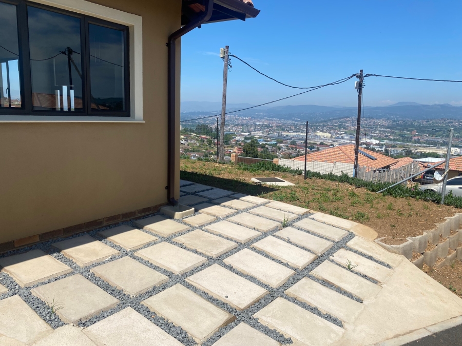 3 Bedroom Property for Sale in Panorama Gardens KwaZulu-Natal