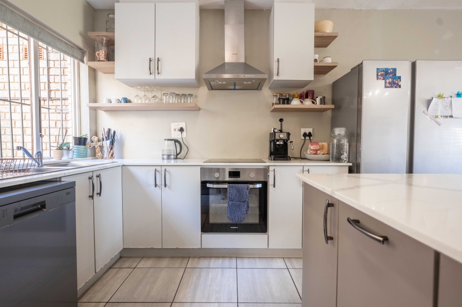 3 Bedroom Property for Sale in Amanzimtoti KwaZulu-Natal