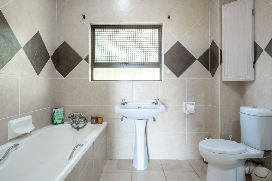 3 Bedroom Property for Sale in Amanzimtoti KwaZulu-Natal