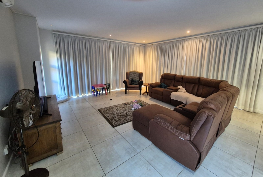 To Let 4 Bedroom Property for Rent in Zini River Estate KwaZulu-Natal