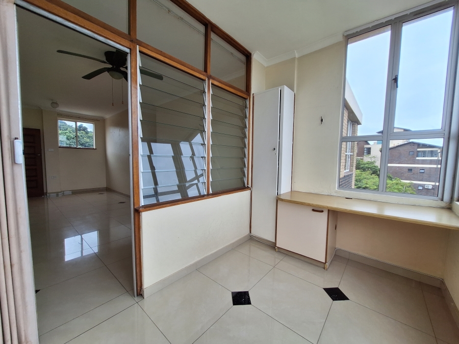 To Let 2 Bedroom Property for Rent in Essenwood KwaZulu-Natal