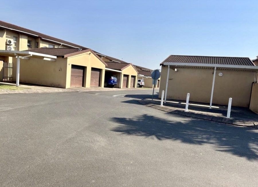 To Let 2 Bedroom Property for Rent in Meer En See KwaZulu-Natal