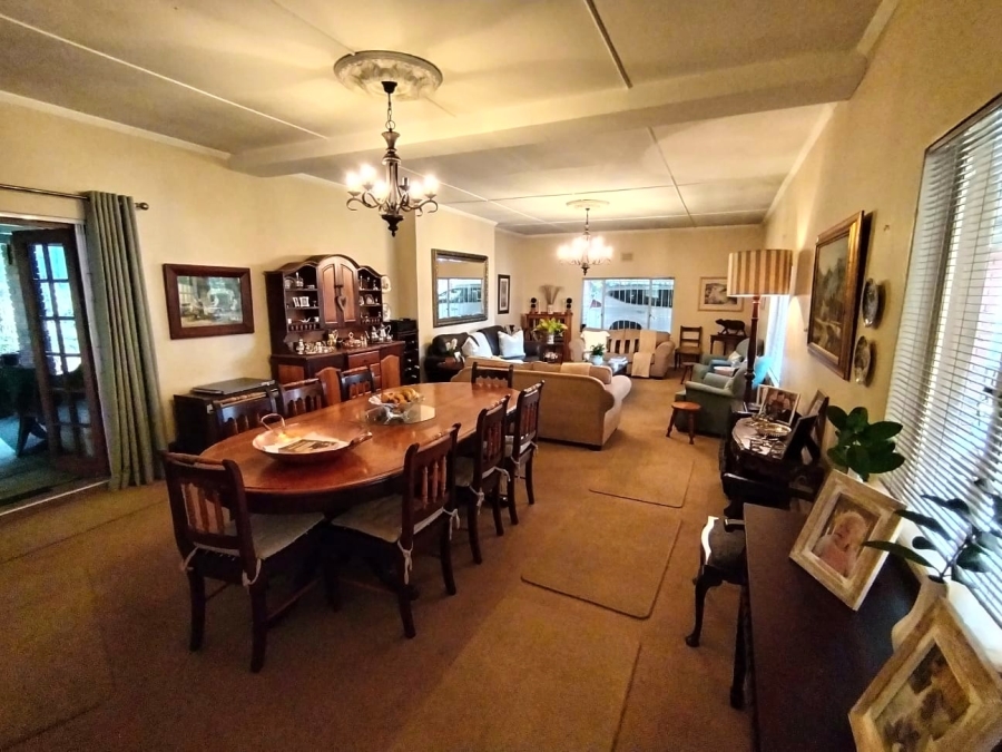 5 Bedroom Property for Sale in Athlone KwaZulu-Natal