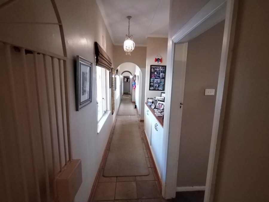 5 Bedroom Property for Sale in Athlone KwaZulu-Natal