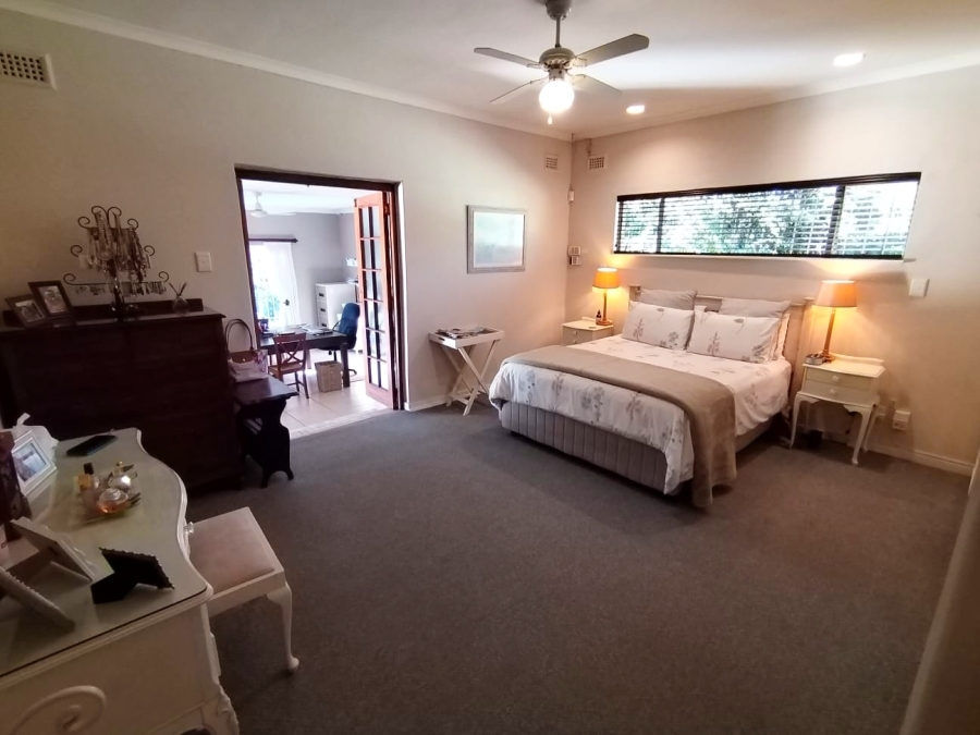5 Bedroom Property for Sale in Athlone KwaZulu-Natal