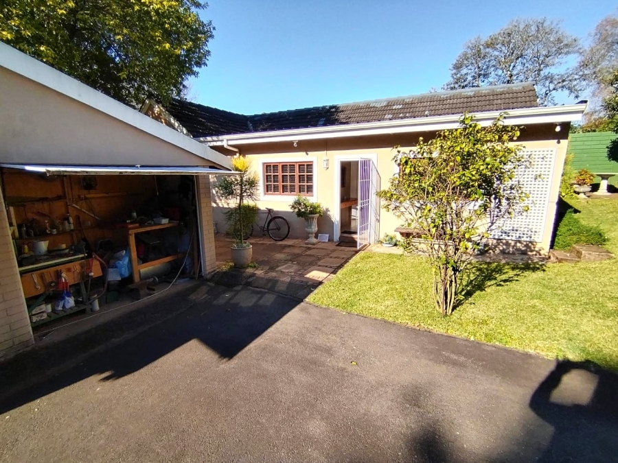 5 Bedroom Property for Sale in Athlone KwaZulu-Natal
