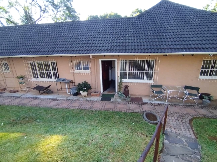 5 Bedroom Property for Sale in Athlone KwaZulu-Natal