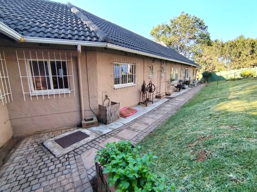 5 Bedroom Property for Sale in Athlone KwaZulu-Natal