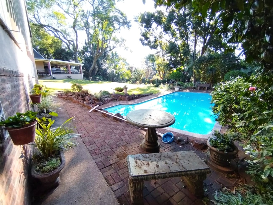 5 Bedroom Property for Sale in Athlone KwaZulu-Natal