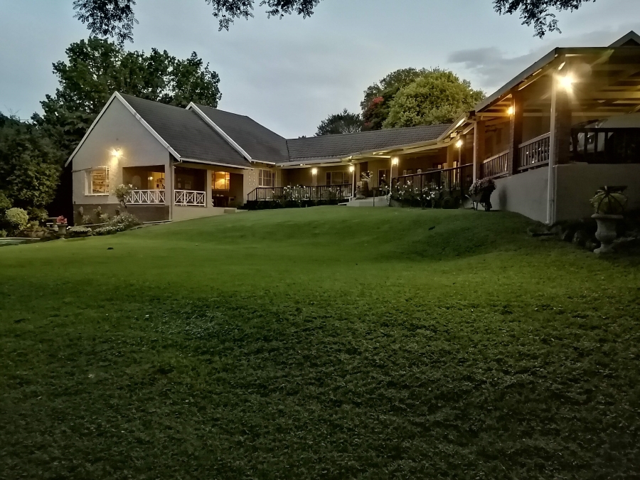 5 Bedroom Property for Sale in Athlone KwaZulu-Natal
