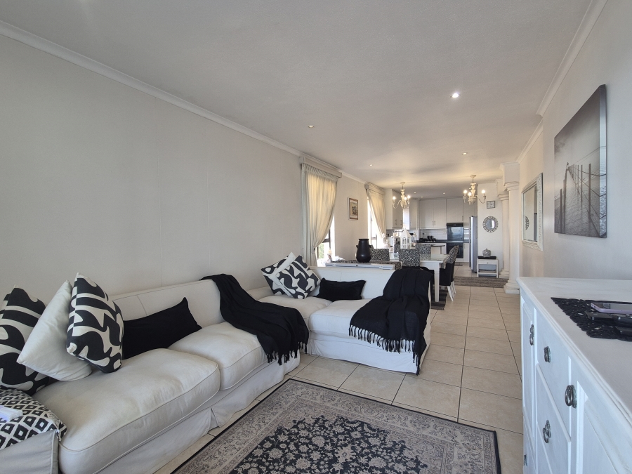 3 Bedroom Property for Sale in Westbrook KwaZulu-Natal