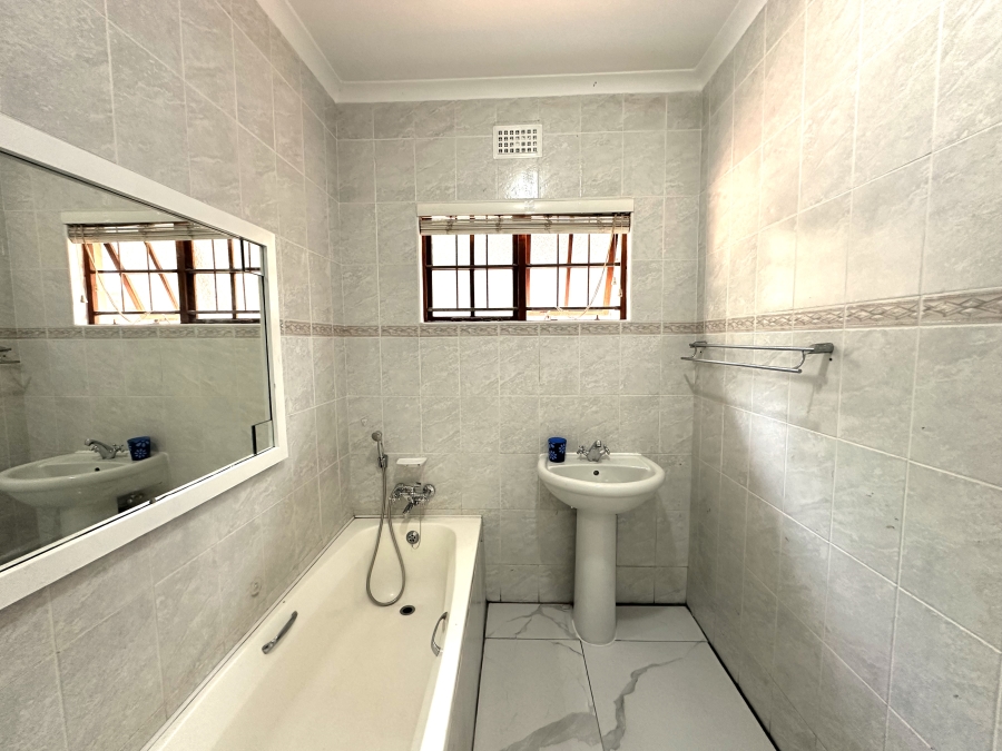 3 Bedroom Property for Sale in Tongaat Beach KwaZulu-Natal