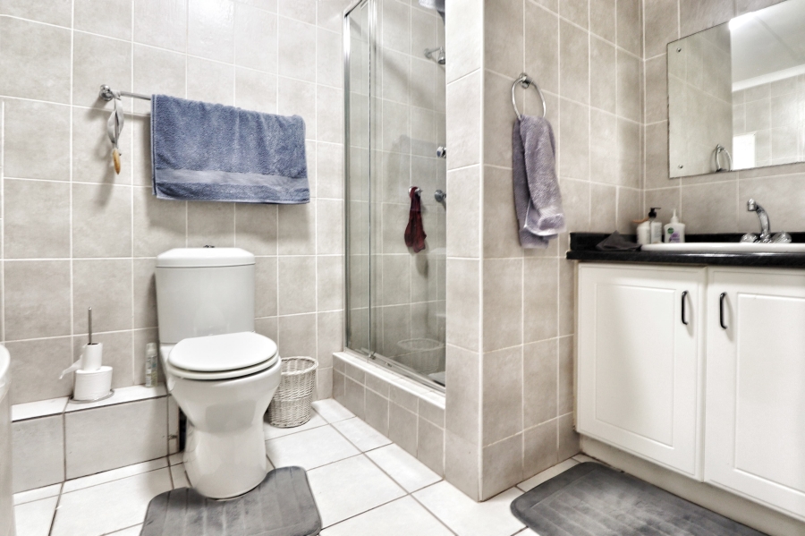 4 Bedroom Property for Sale in Tuzi Gazi KwaZulu-Natal