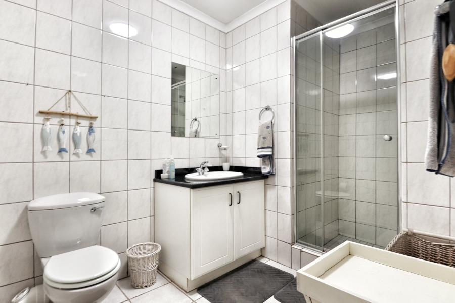 4 Bedroom Property for Sale in Tuzi Gazi KwaZulu-Natal