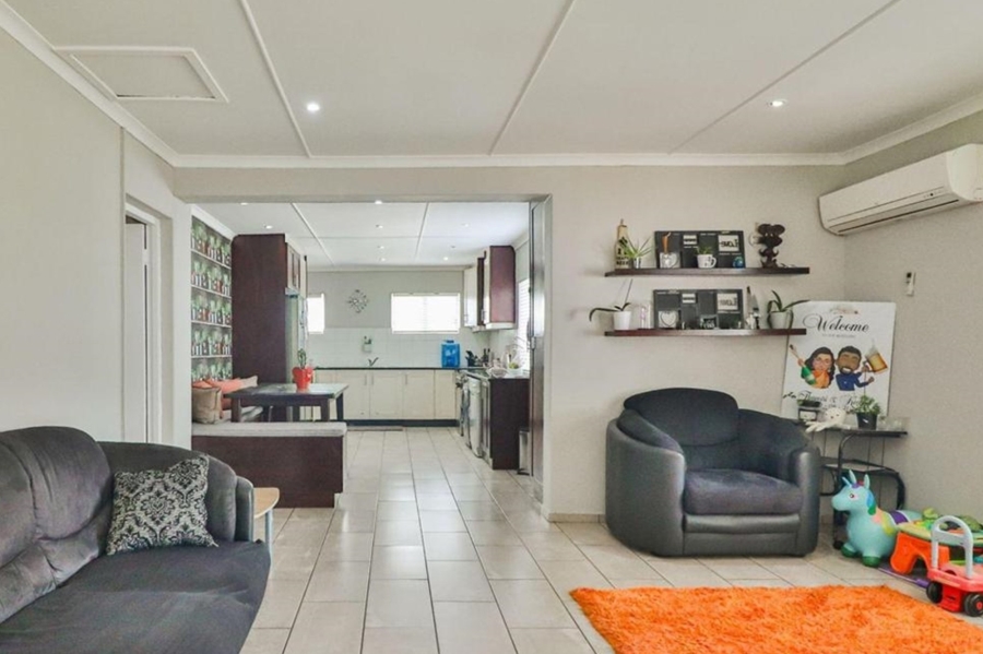3 Bedroom Property for Sale in Scottsville KwaZulu-Natal