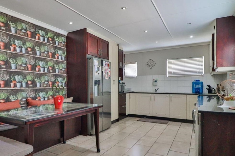 3 Bedroom Property for Sale in Scottsville KwaZulu-Natal