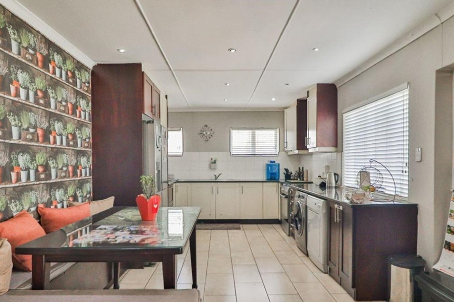 3 Bedroom Property for Sale in Scottsville KwaZulu-Natal