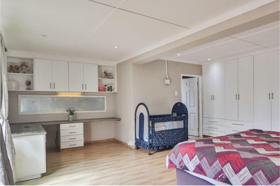 3 Bedroom Property for Sale in Scottsville KwaZulu-Natal