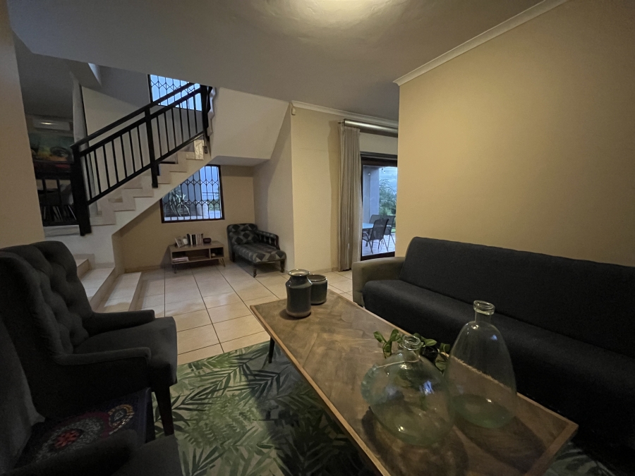 To Let 4 Bedroom Property for Rent in Sheffield Beach KwaZulu-Natal